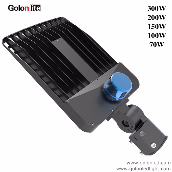 超高輝度 70W LED ライト 5 年保証付き 駐車場ランプ 靴箱 LED 街路灯